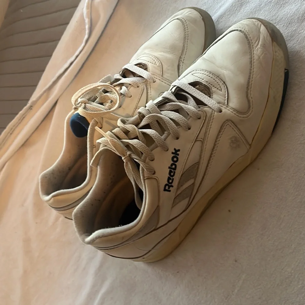 Vtg Reeboks - Picture 2 of 2